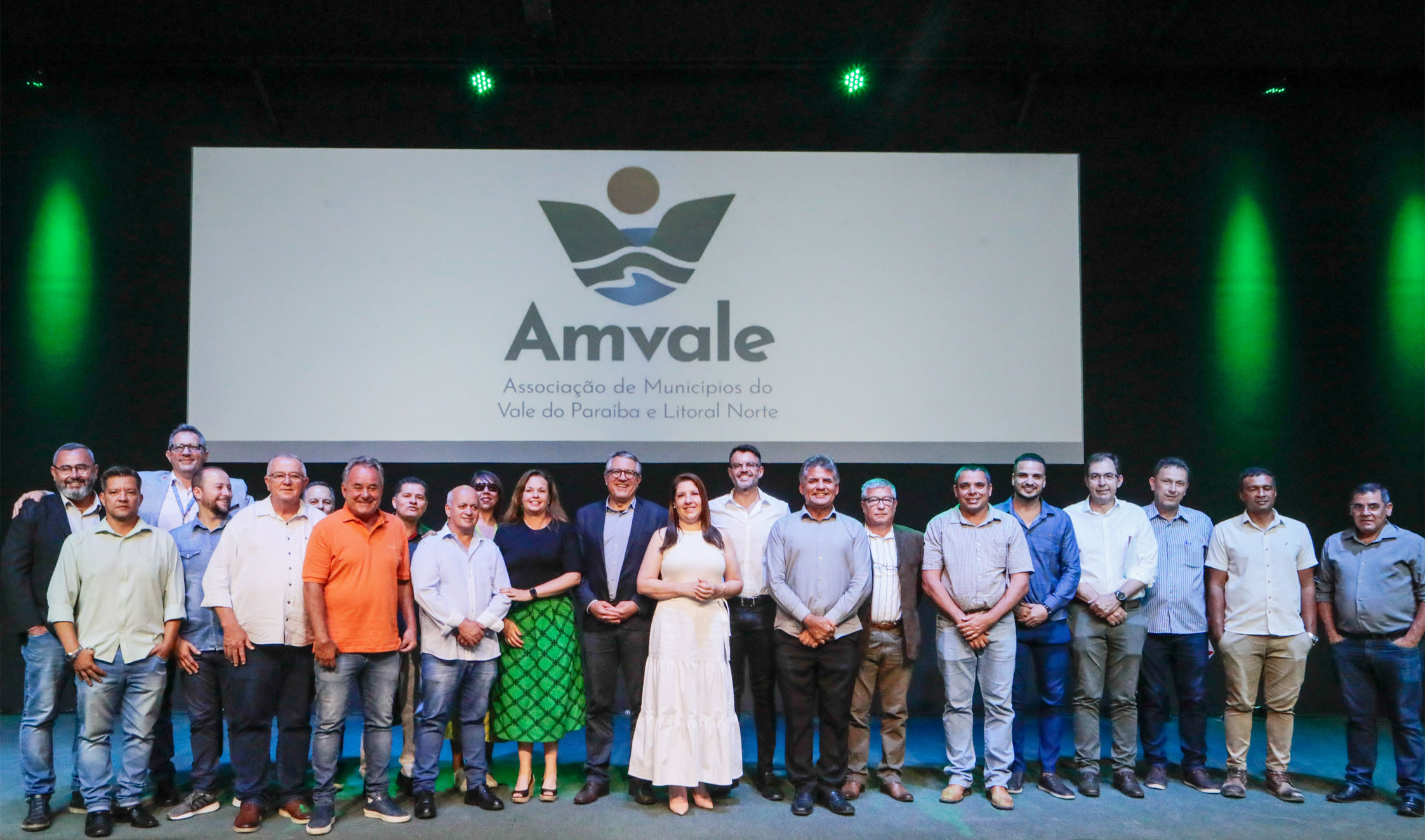 No momento, você está visualizando Ministro Padilha, das Relações Institucionais, visita a região em reunião AMVALE