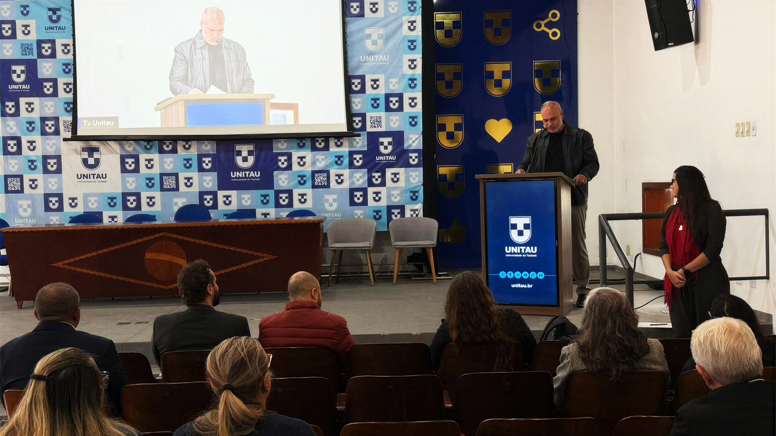 AMVALE participa de encontro latino-americano sobre meio ambiente promovido pela UNITAU